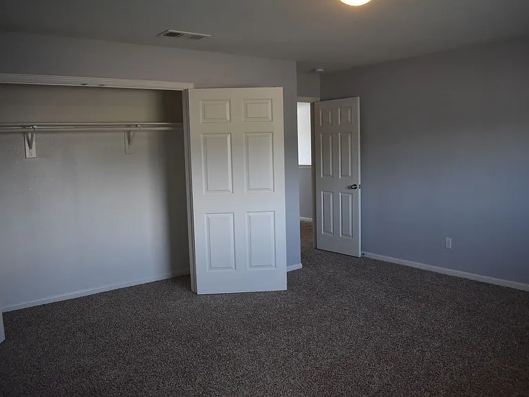509 Lakota Ln — Photo 35