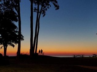 3618 Lakeshore Dr APT I10, Saint Joseph, MI 49085