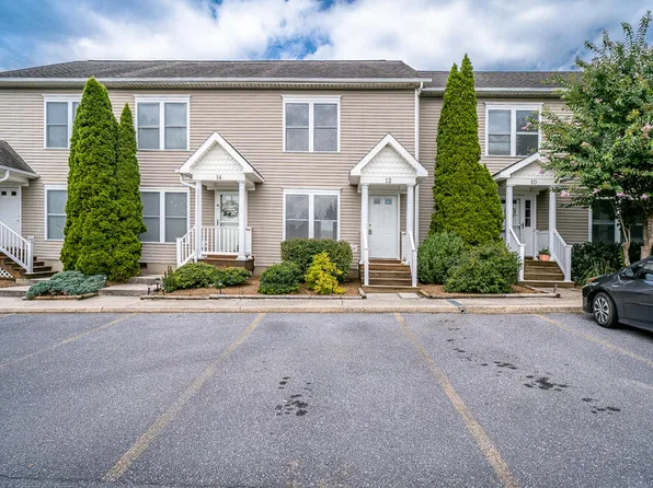 12 Ashley Ct, Lexington, VA 24450