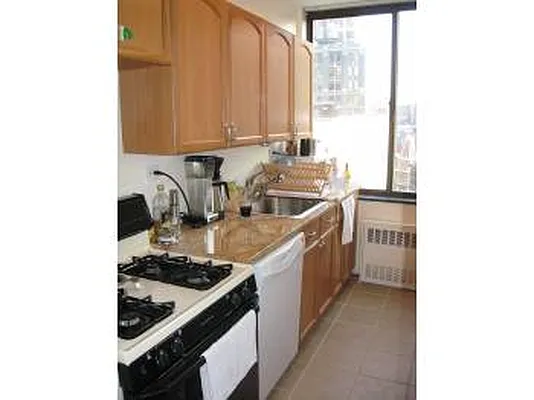 Rented by Newell and Assoc. | media 12