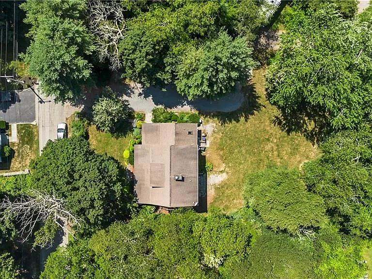 93 Kickemuit Ave — Photo 31