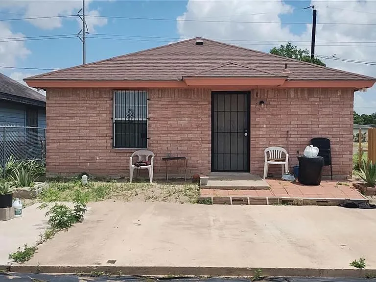 1001 Hidalgo St — Photo 14