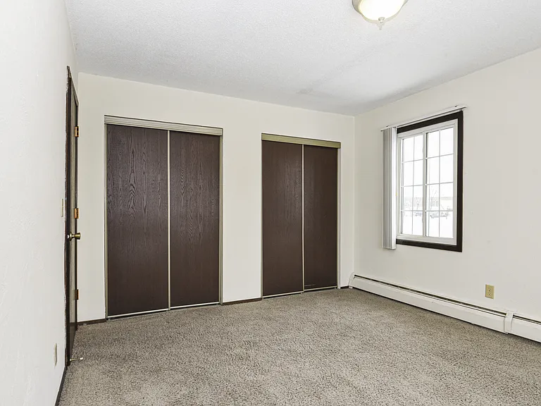 Fridley, MN Georgetown on the River Apartments | Bedroom