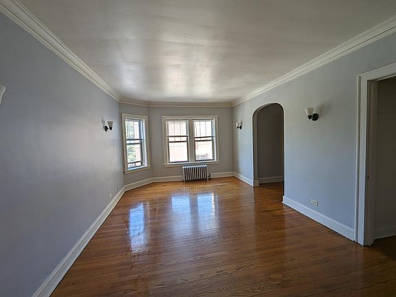 4th image of 1668 W Farwell Ave #2C