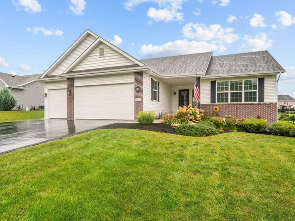 1339 Glacier Dr, Byron, IL 61010