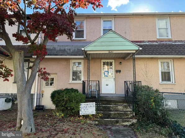 12 Seneca St, Essington, PA 19029