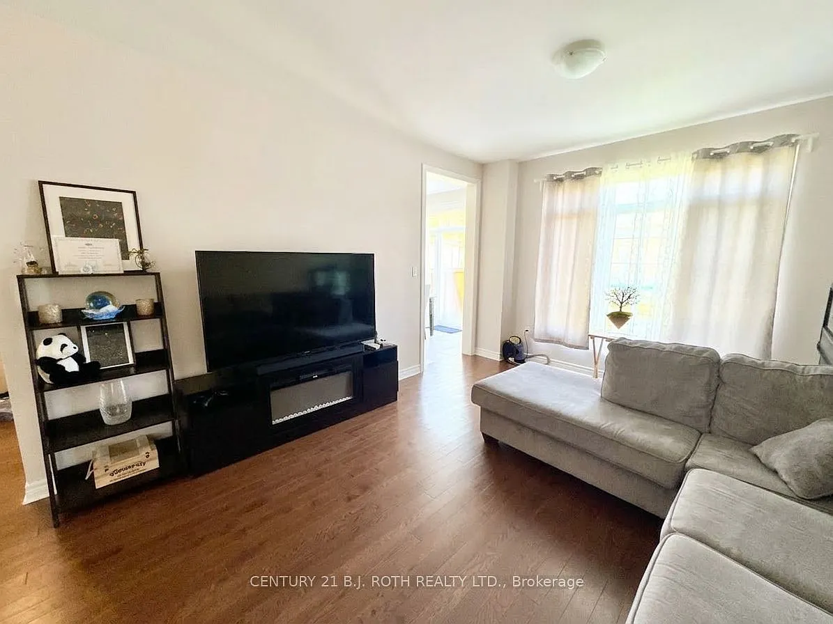 3 bed, $2,850 — Photo 4