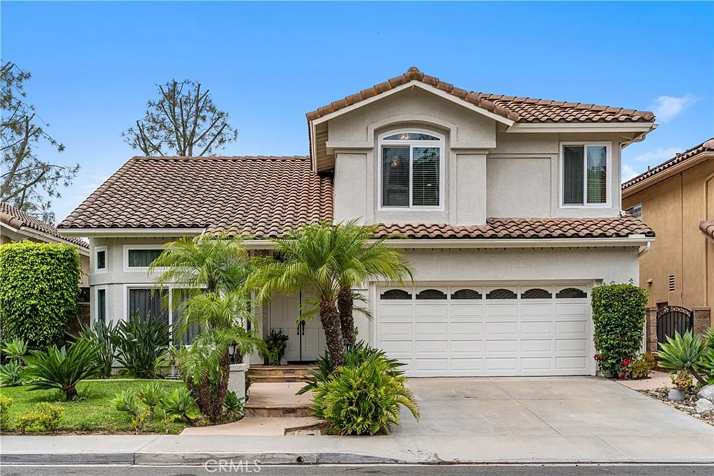 4 bed, 2138 sqft, $7,300 — Photo 2