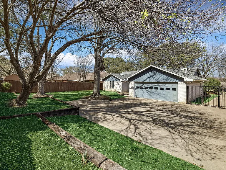4513 Foxfire Way — Photo 35