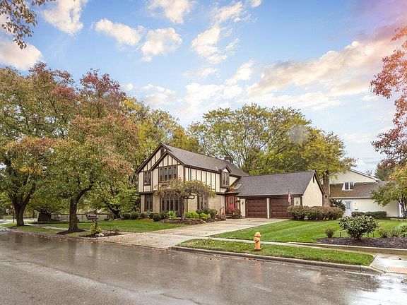 2nd image of 1041 Rosebank Dr