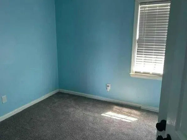15 Peachtree Ln, Sanford, NC 27332