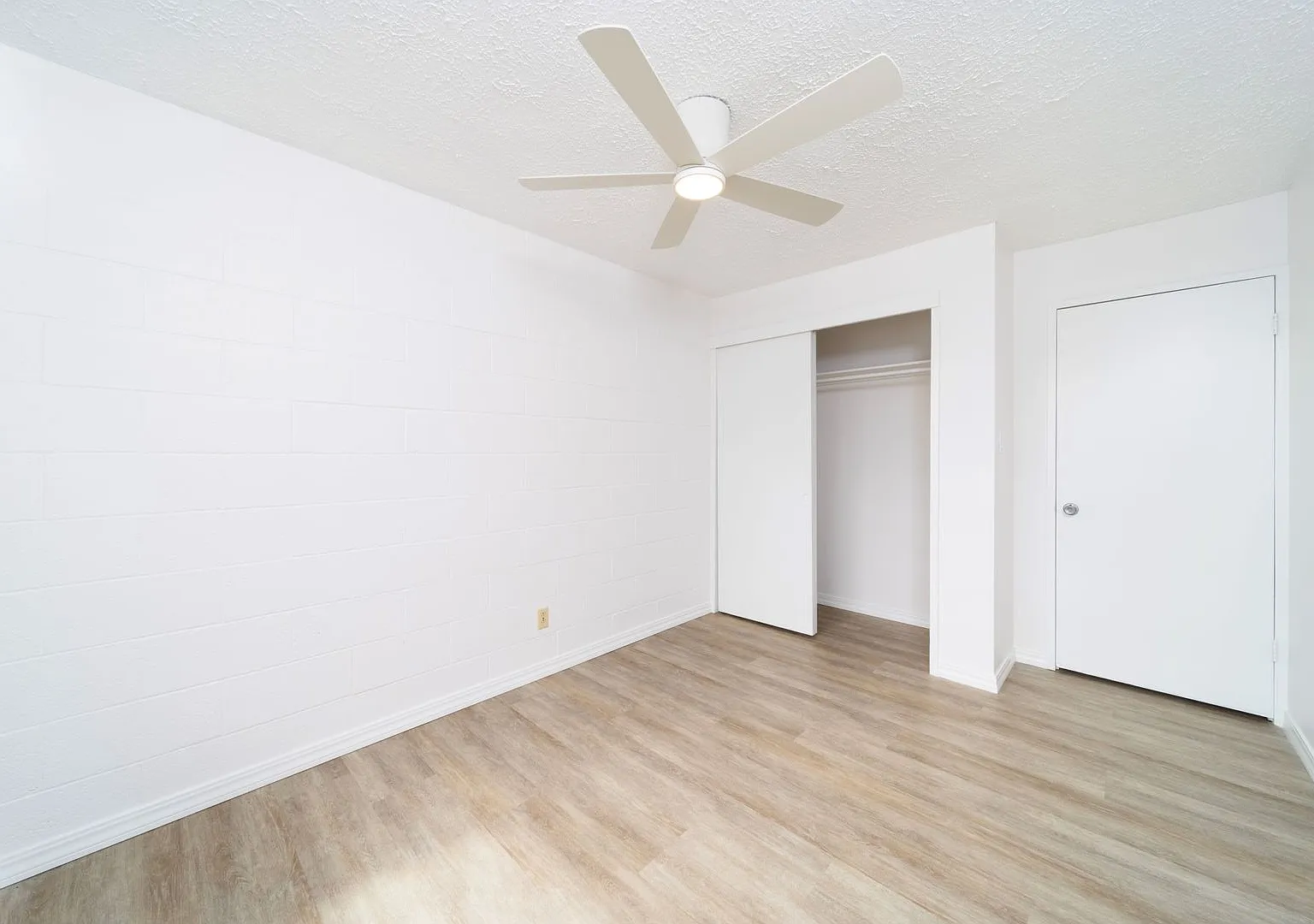 Newly Remodeled City View Apartments — Photo 3