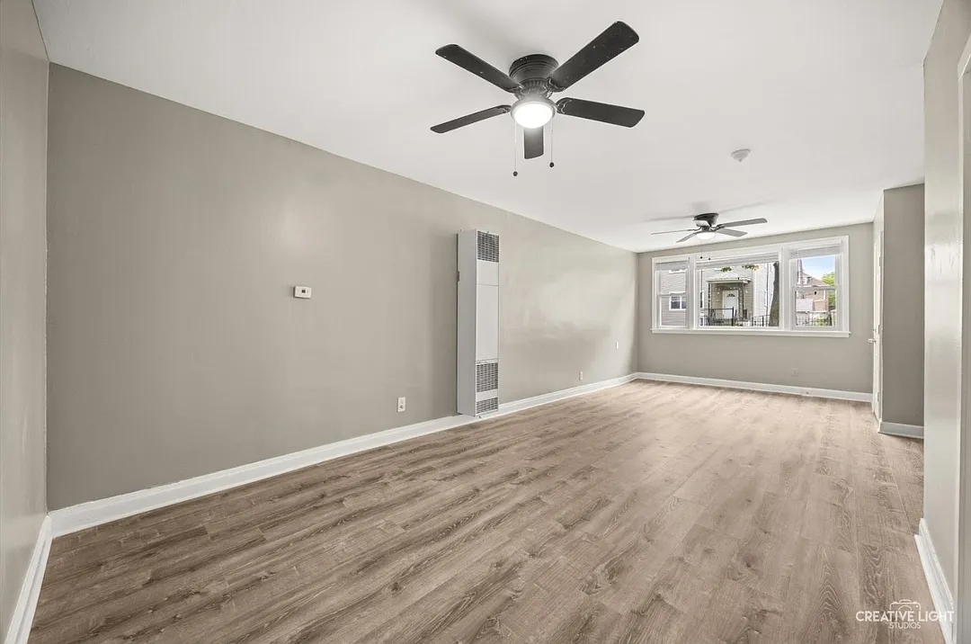 2 bed, 1040 sqft, $1,700 — Photo 1
