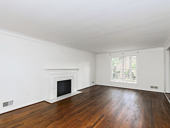 4th image of 931 Valleyview Rd