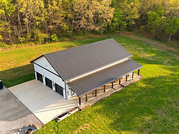 2nd image of 211 Brown Rd