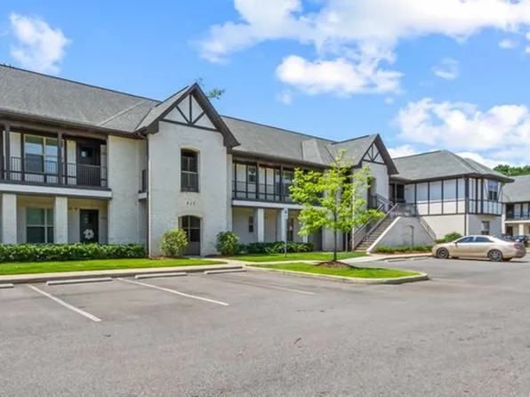 Brookmont Apartments