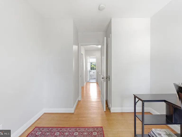 6467 Blenheim Rd — Photo 19