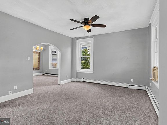 4th image of 2803 Fleetwood Ave