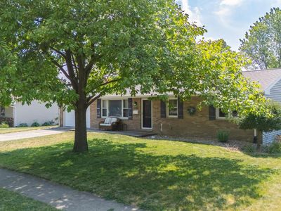 1100 Hampton Rd, Washington, IL, 61571