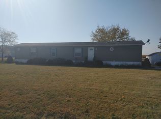 3657 250th St, Oakville, IA 52646