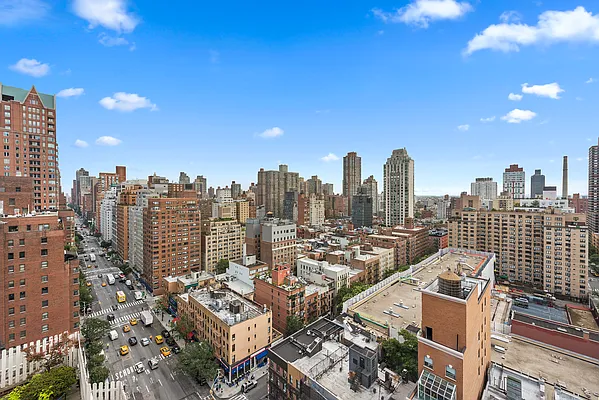 Rented by Douglas Elliman | media 25