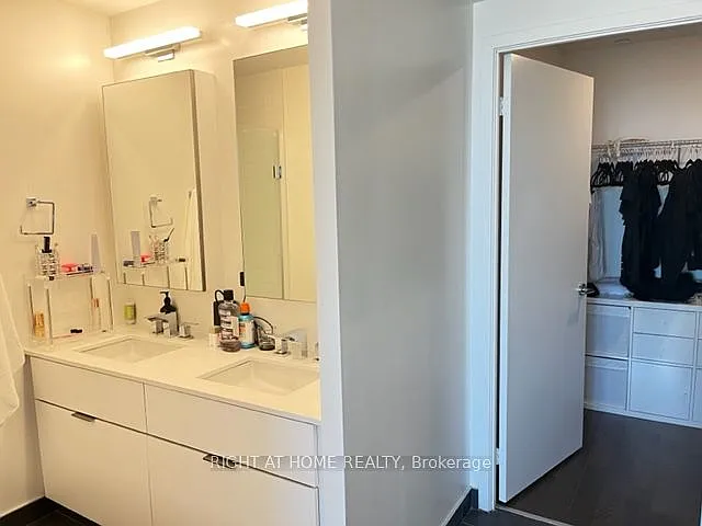 20 Lombard St S #3803 — Photo 15