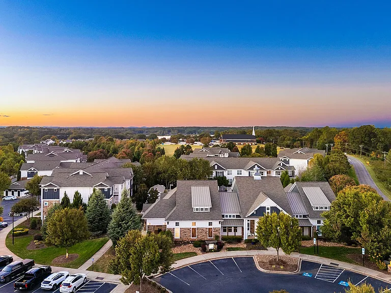 Bell Lake Norman — Photo 17
