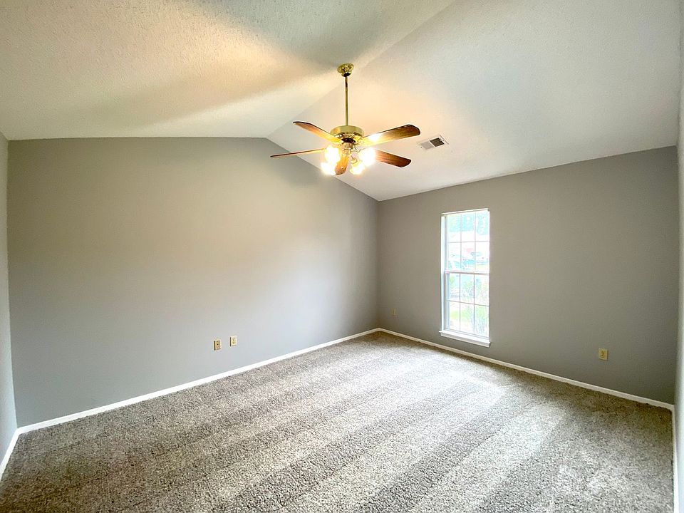 1st image of 6918 Amanda Dr N