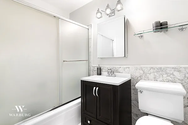 Sold by Warburg | media 17