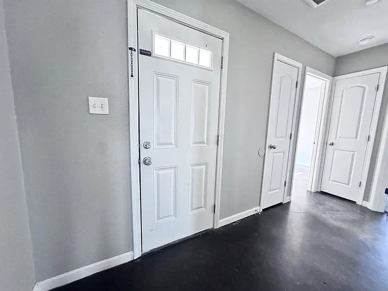 3888 Turfway Dr — Photo 3