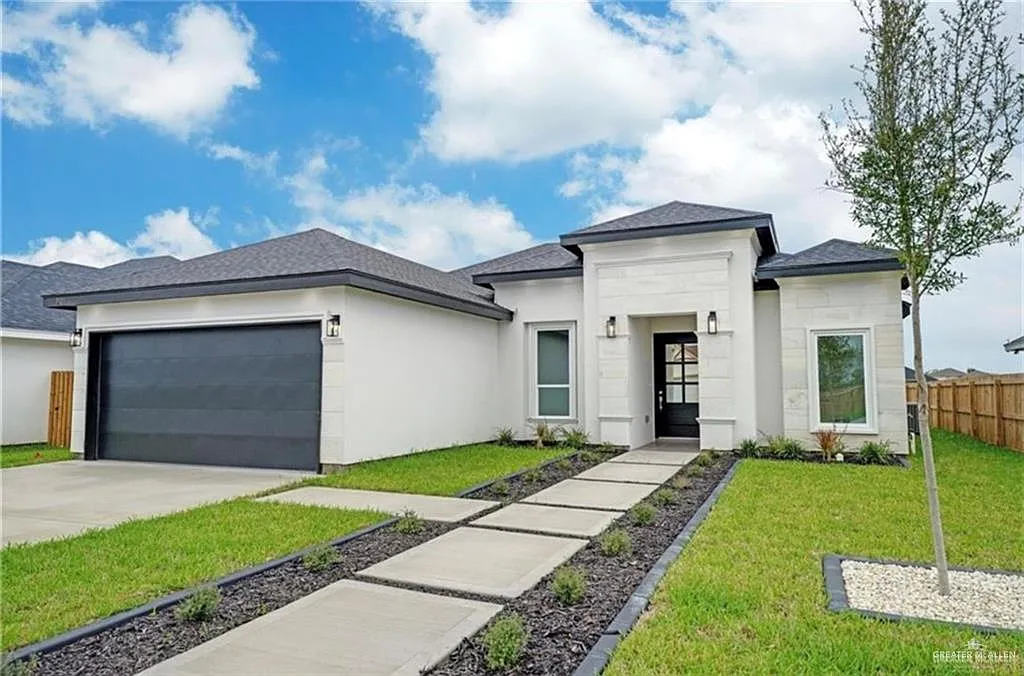 4 bed, 3.0 bath, 1848 sqft, $2,400 — Photo 1