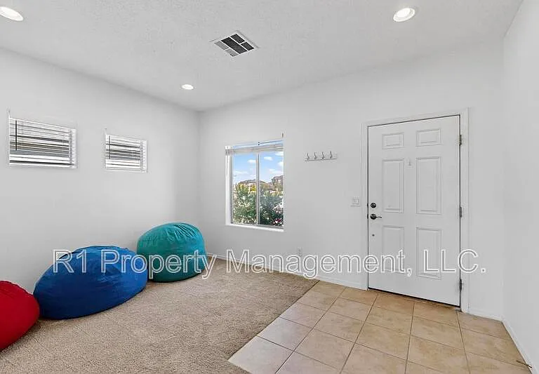 108 Hue St SW — Photo 12