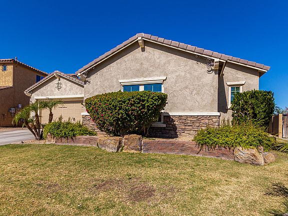 4th image of 3250 E Strawberry Dr