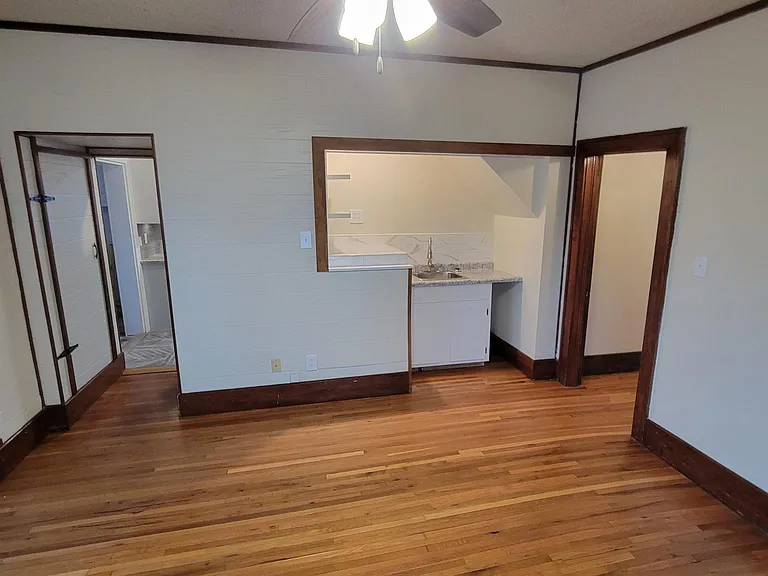 1047 N Coolidge Ave — Photo 27