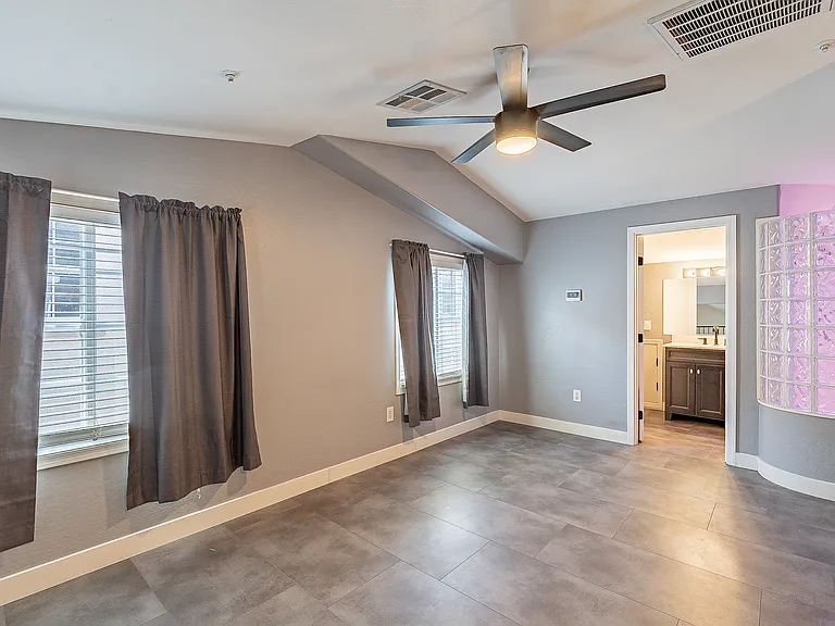 2773 S Bahama Dr — Photo 17