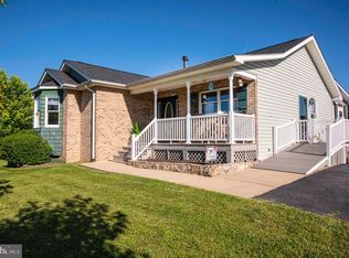690 Christiansen Dr, Strasburg, VA 22657