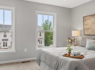 3955 9th Rd S, Arlington, VA 22204