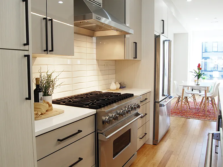 1027 Lamont St NW #1 — Photo 12