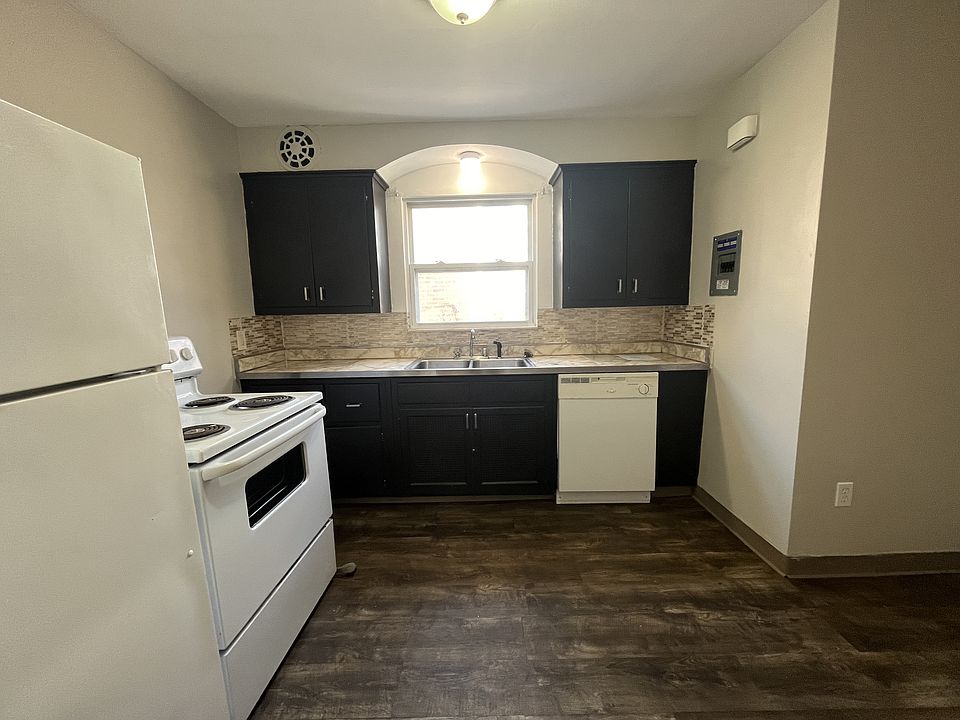 2nd image of 304-314.5 Lenox Ave #312