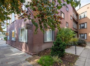 833 NE Schuyler St APT 01, Portland, OR 97212