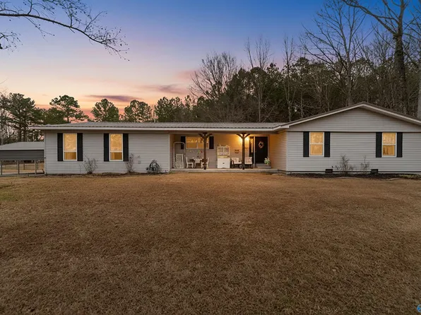 2792 E Rexford St, Hokes Bluff, AL 35903