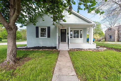 1300 S Campbell Ave Photo 1