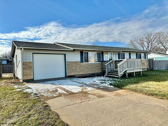 2nd image of 1012 Court Ter