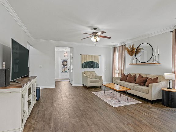 5th image of 36451 Dutchtown Gardens Ave