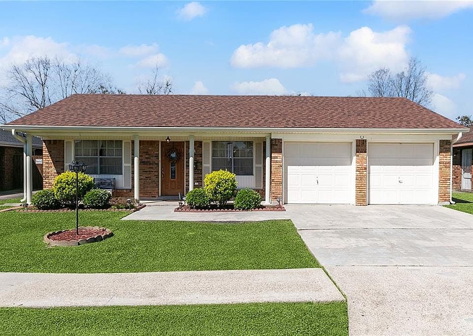1st image of 210 Vermillion Dr