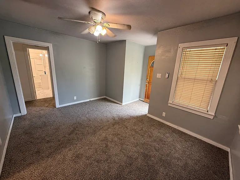 1712 Monroe St — Photo 4