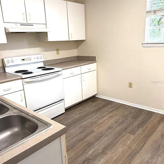 1325 Rotonda Point #225 — Photo 5