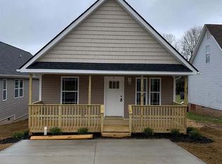 126 Spring St, Greer, SC 29650