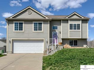 10306 S 27th St, Bellevue, NE 68123