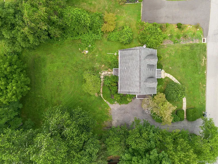 81 Blueberry Dr — Photo 18
